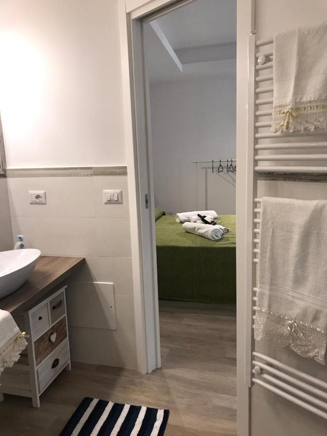 Casa Vacanza Cundari カステルモーラ エクステリア 写真
